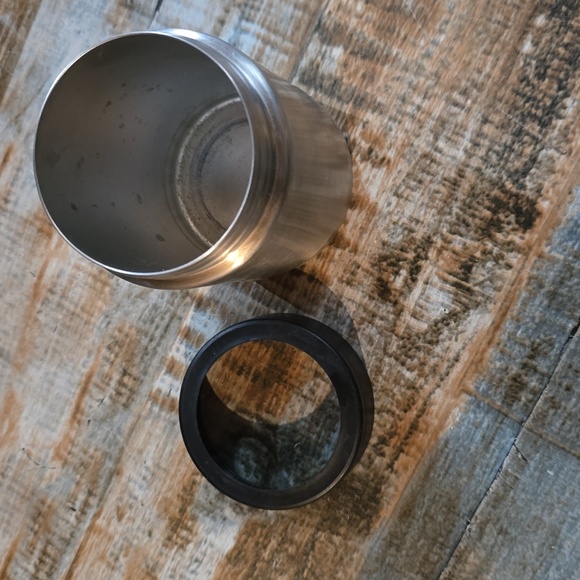 YETI Stainless Stell Can Cooler with Black Lid - Picture 3 of 3